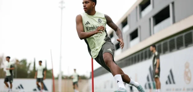 آرسنال يتحرك لضم رودريجو وهذا موقف ريال مدريد وألونسو